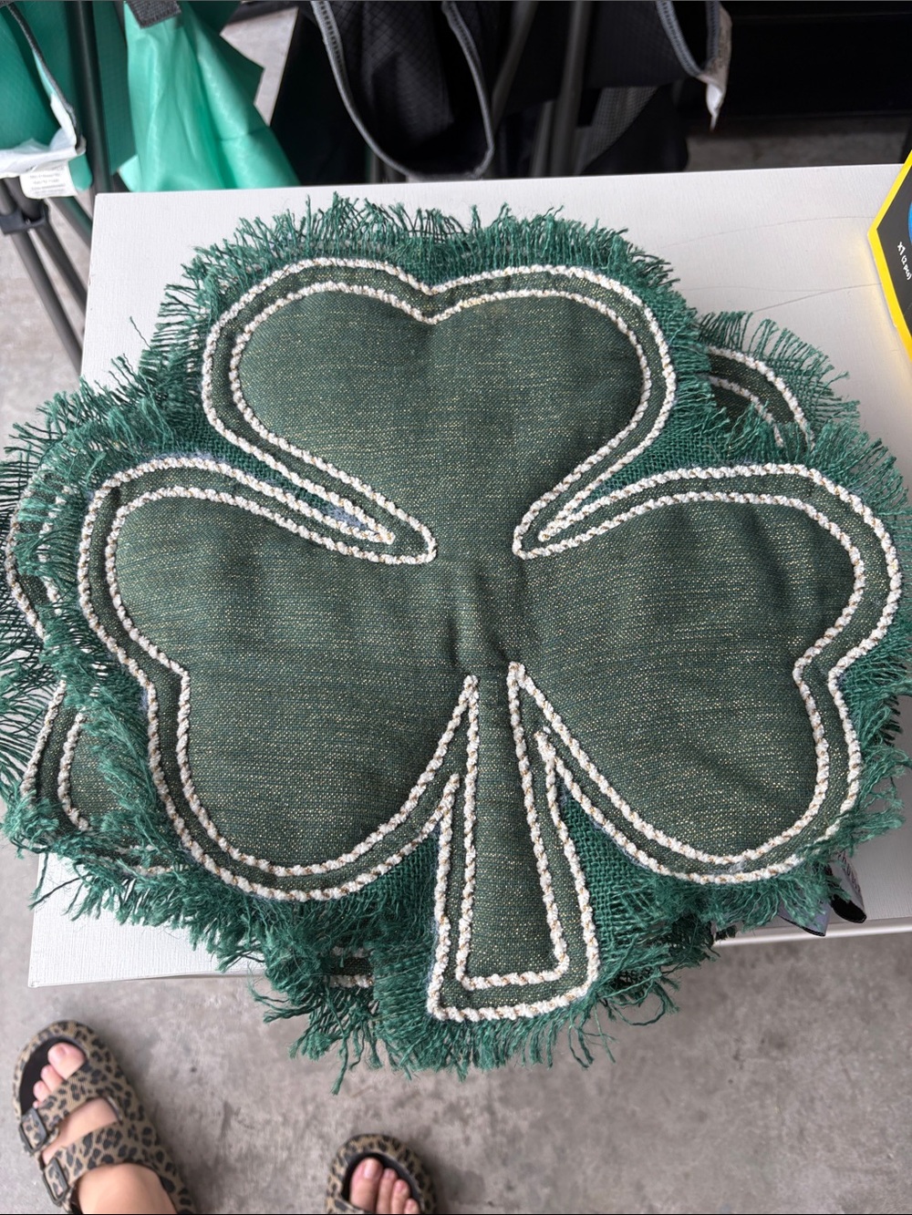 Green Shamrock Decorative Placemat - Home Party Supplies. 4 count